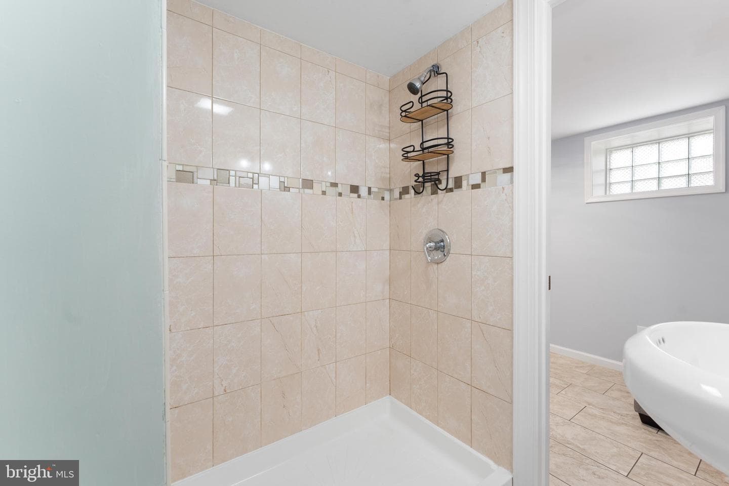 1713 E Lafayette Avenue photo 28