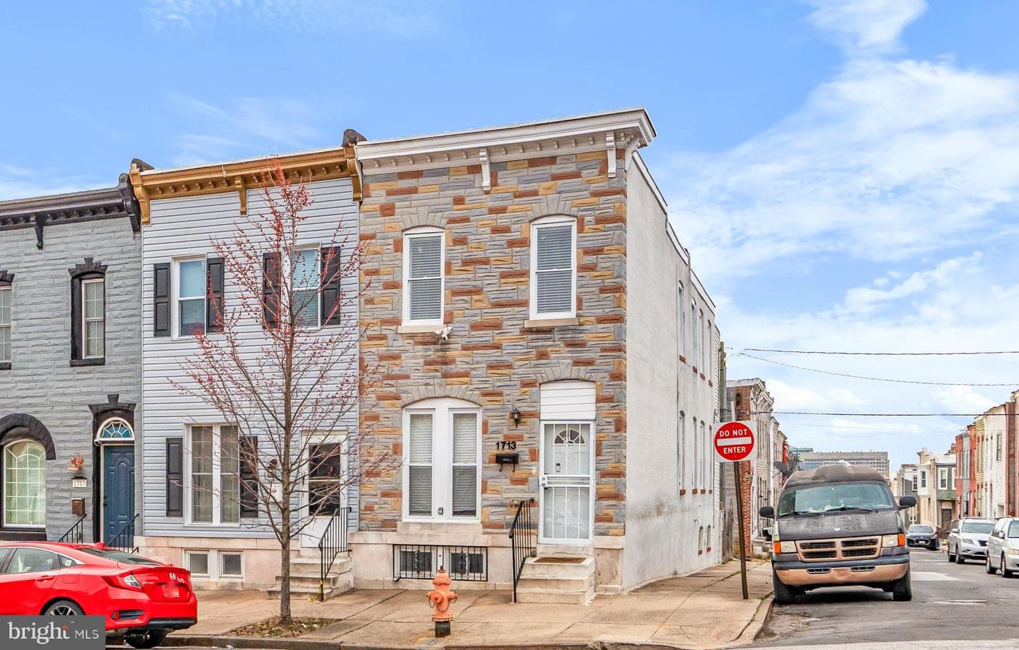 1713 E Lafayette Avenue photo 3