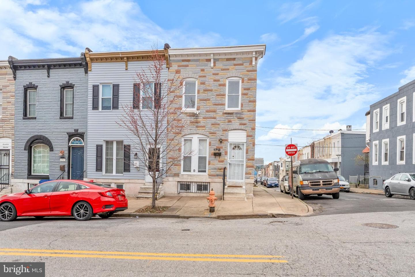 1713 E Lafayette Avenue photo 4