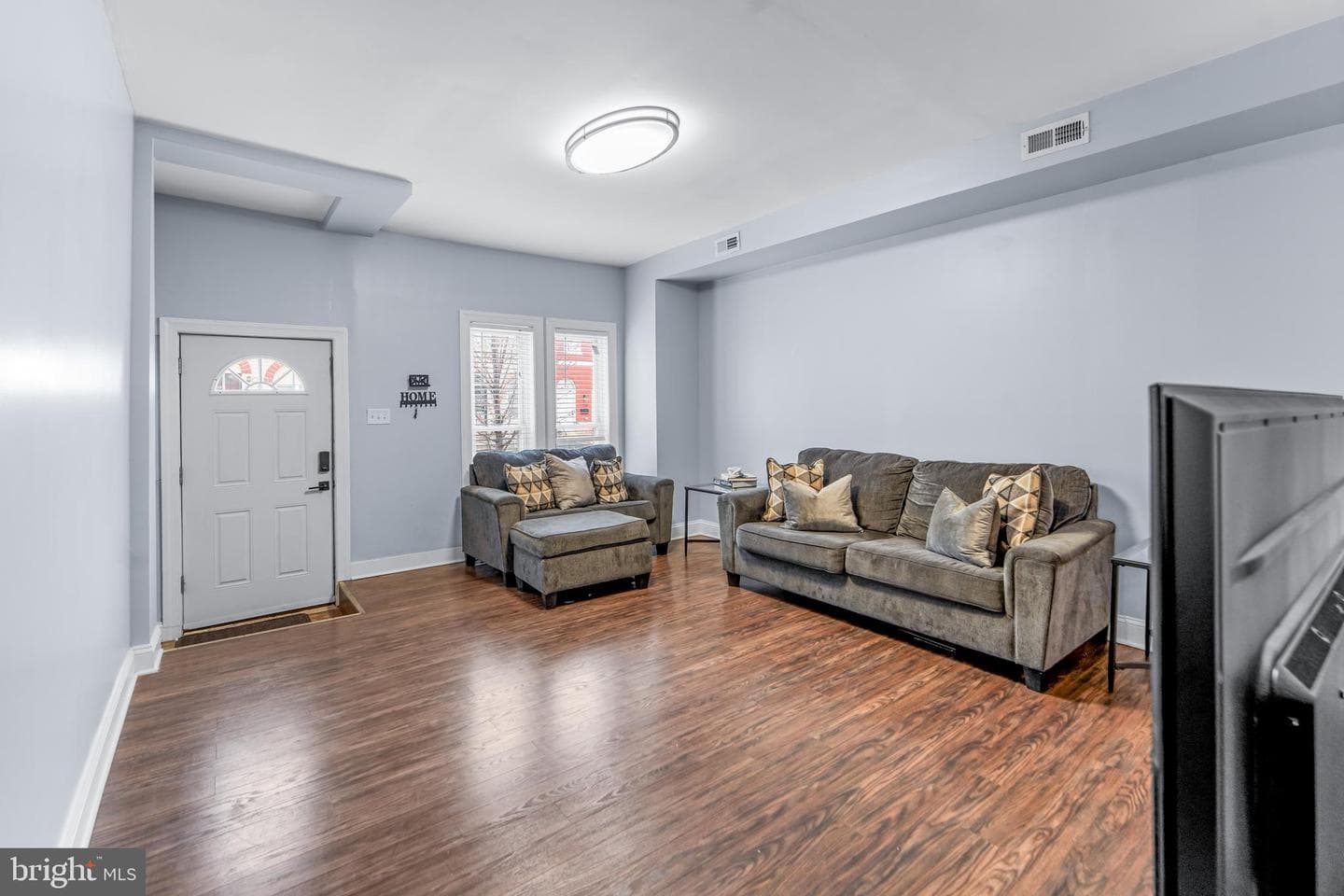1713 E Lafayette Avenue photo 8