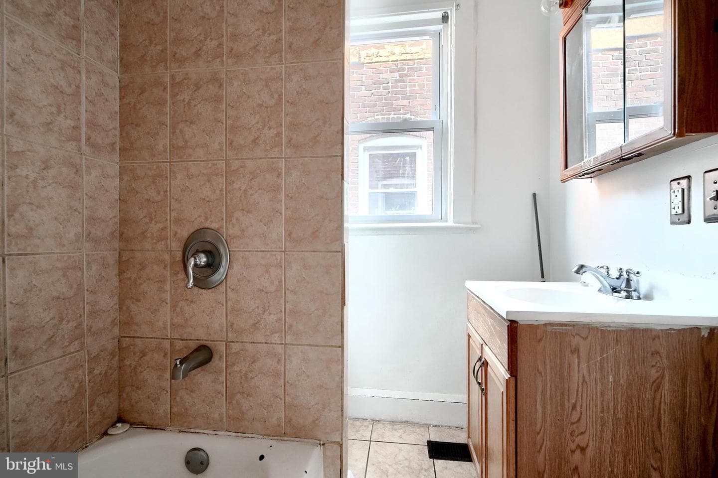 5106 Harford Road photo 20