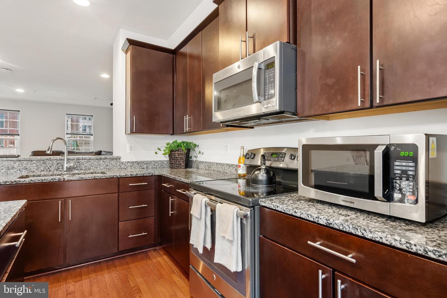 4518 Fait Avenue photo 13