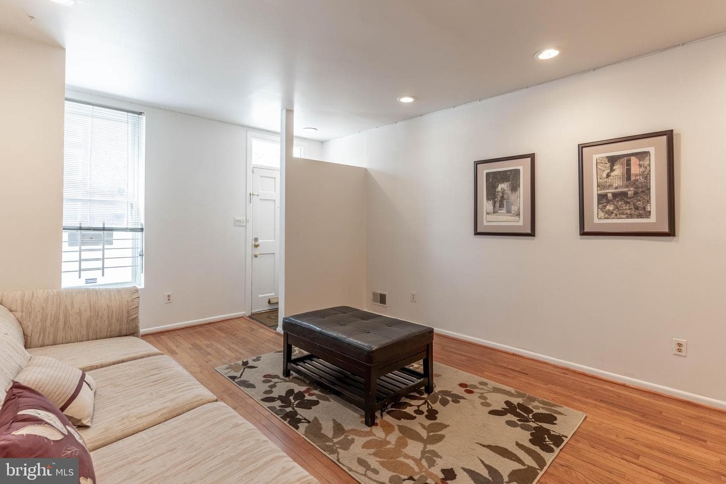 123 Scott Street photo 4