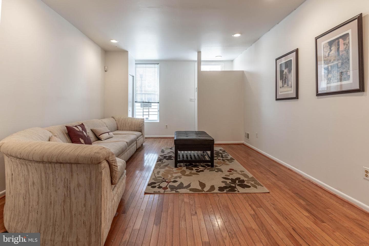 123 Scott Street photo 6