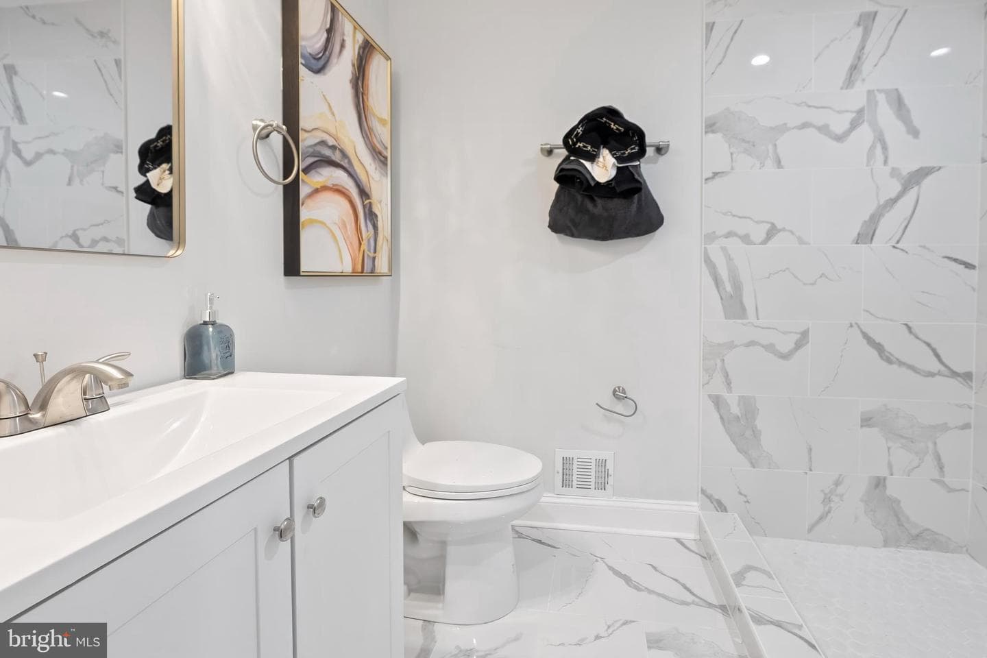 1507 Abbotston Street photo 22