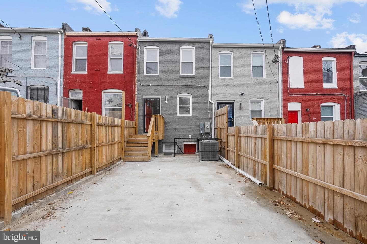 1507 Abbotston Street photo 35