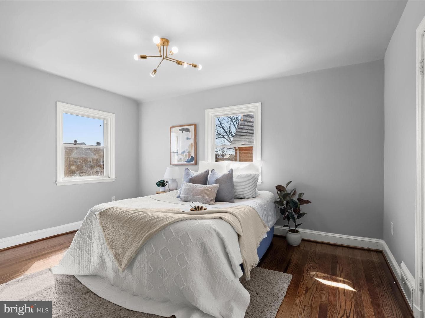1350 Pentwood Road photo 19