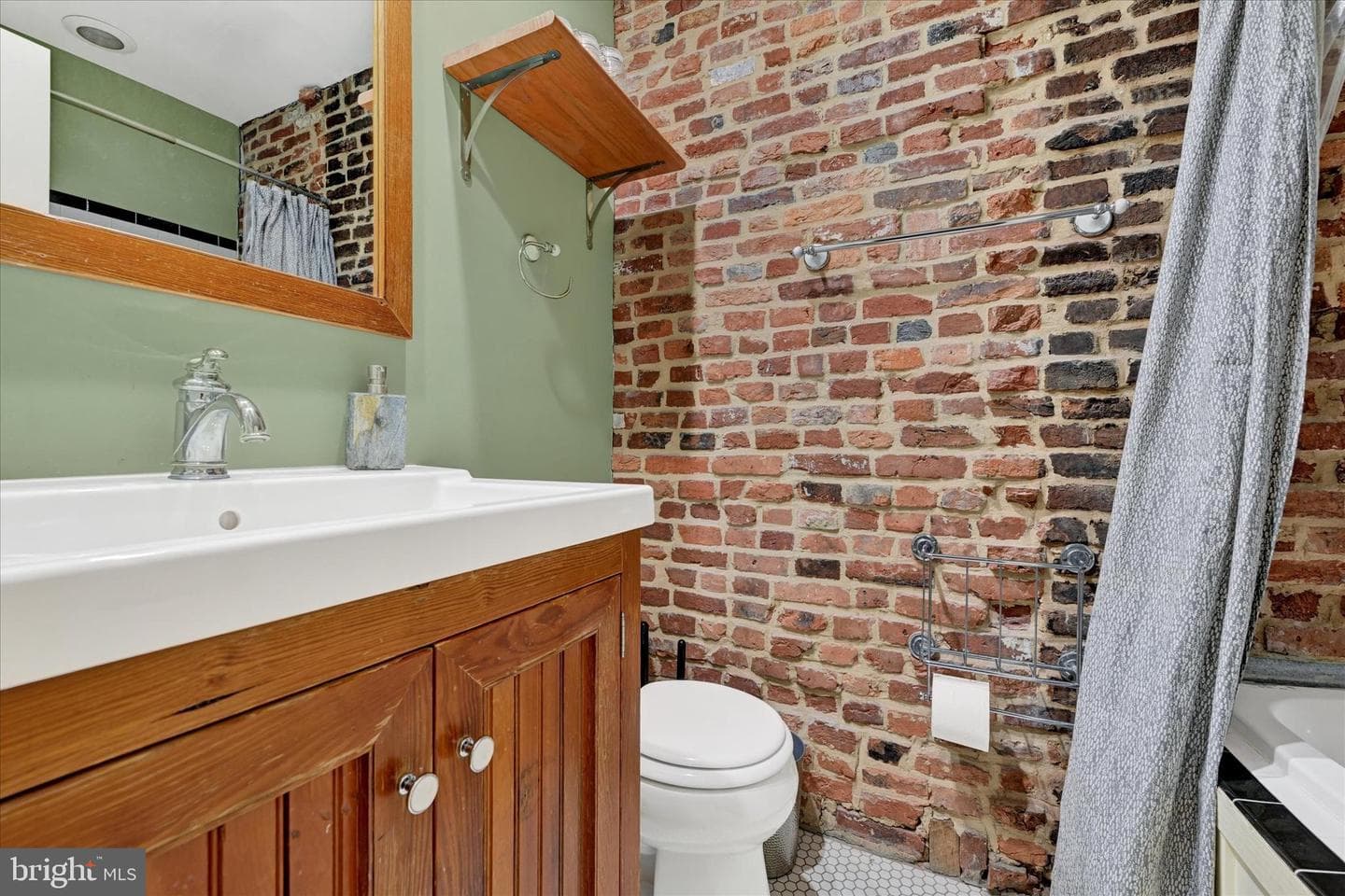 1437 Henry Street photo 20