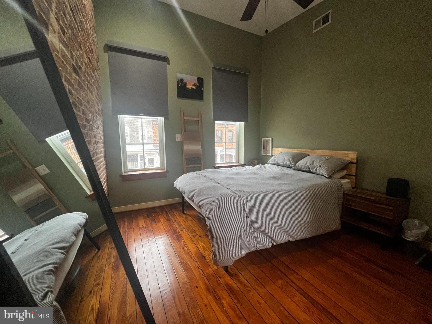 1437 Henry Street photo 23