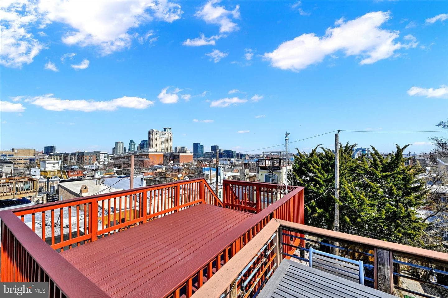 1437 Henry Street photo 30