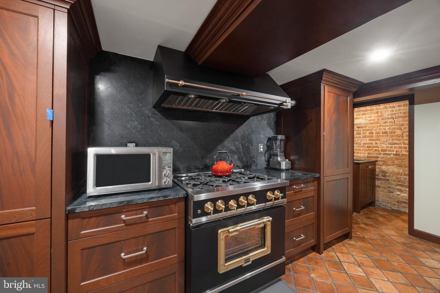 4102 Greenway photo 44