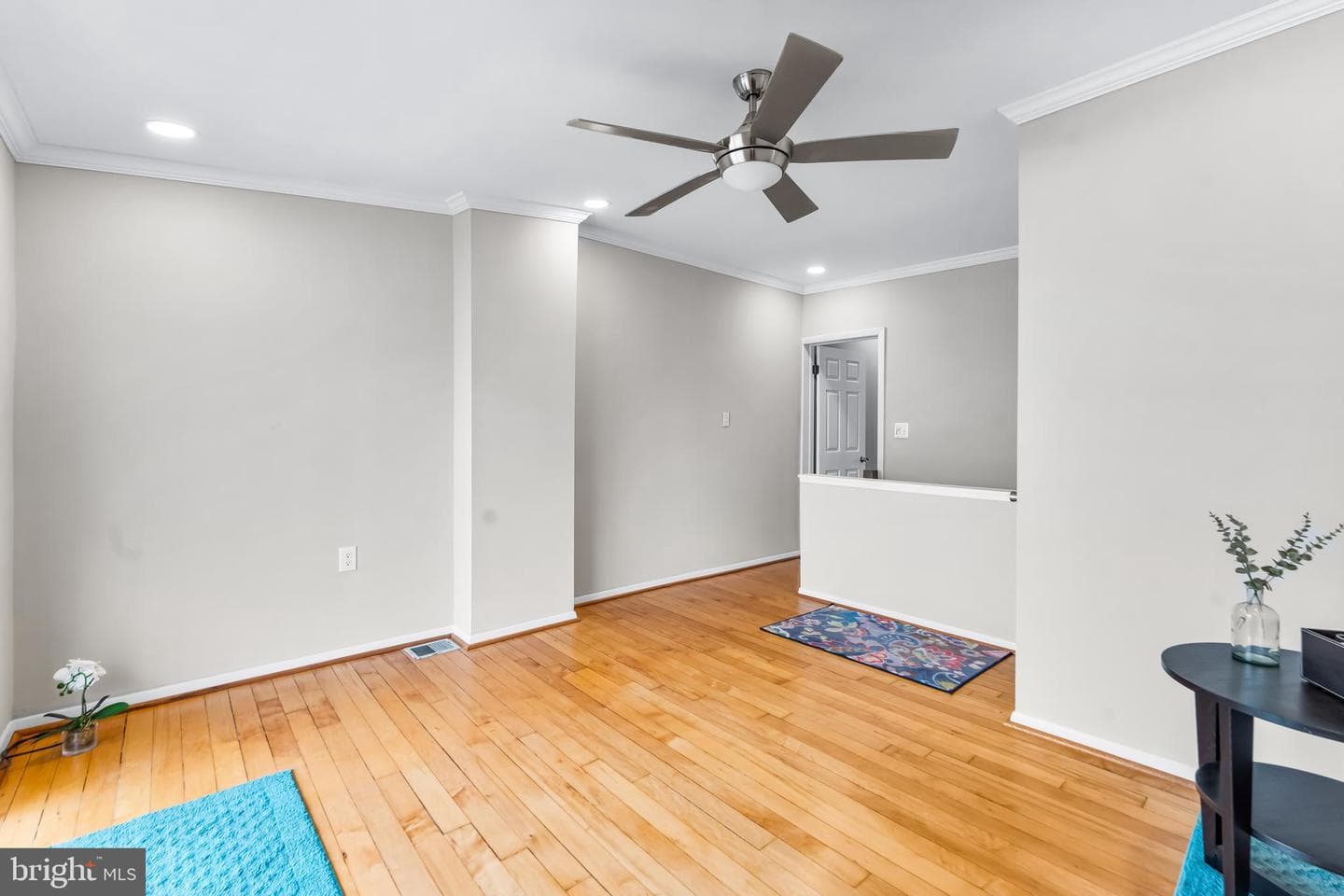1261 Riverside Avenue photo 28