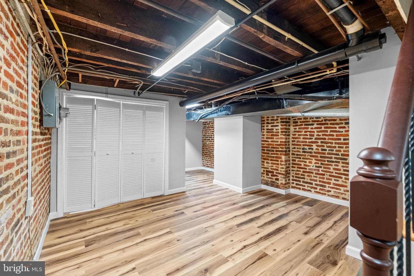 1261 Riverside Avenue photo 36