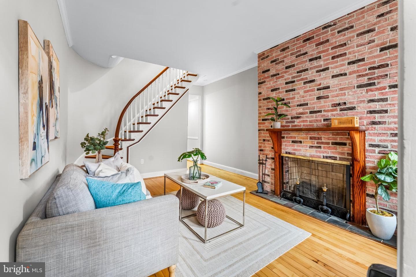 1261 Riverside Avenue photo 8