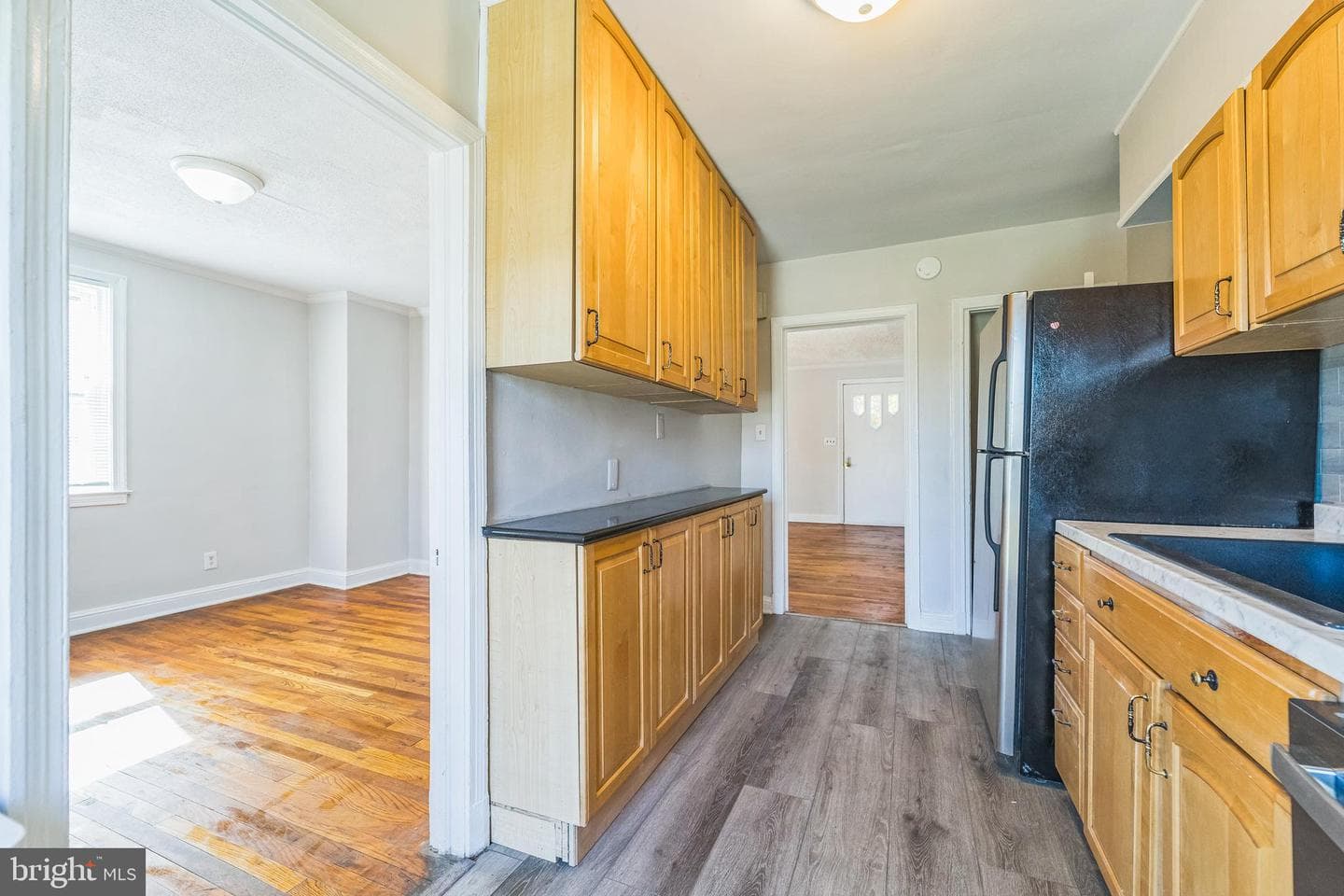 1646 Northwick Road photo 8
