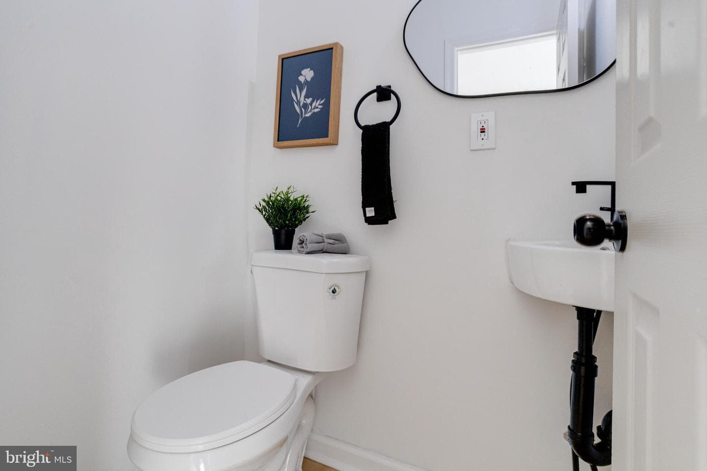 2409 Garrison Boulevard photo 27