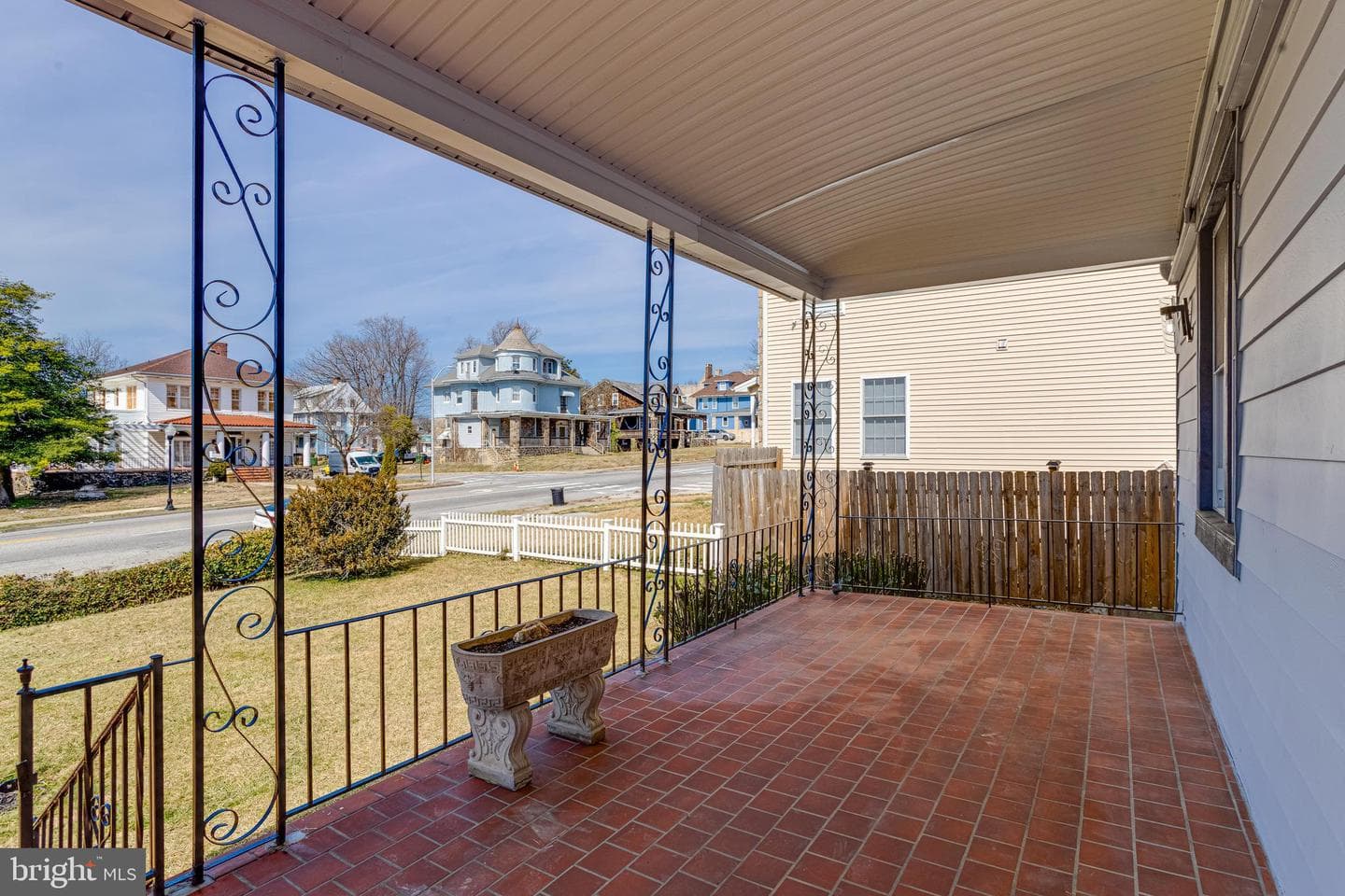 2409 Garrison Boulevard photo 3
