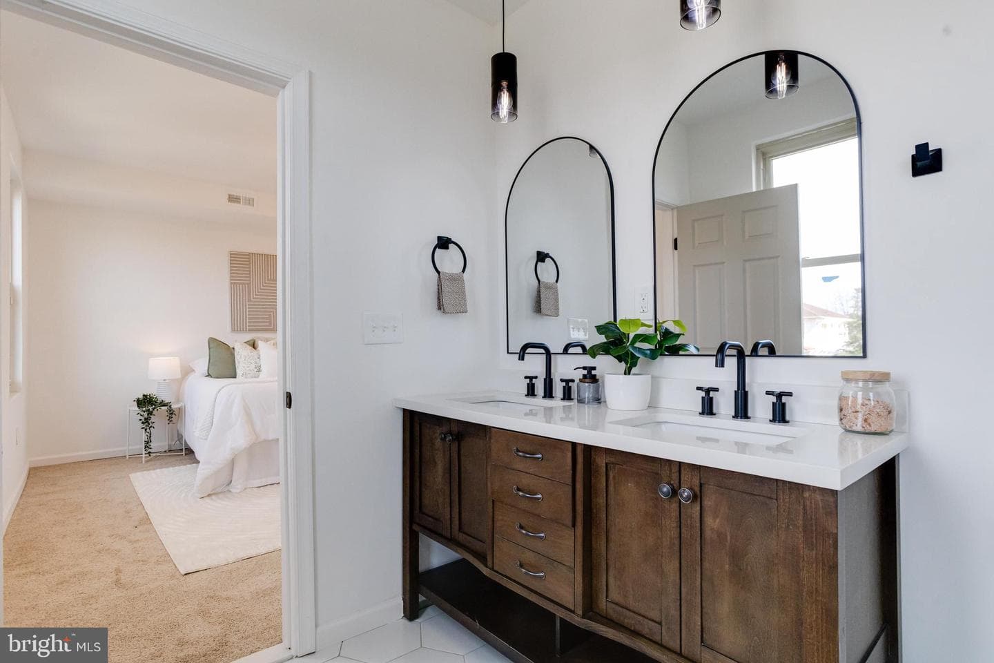 2409 Garrison Boulevard photo 34