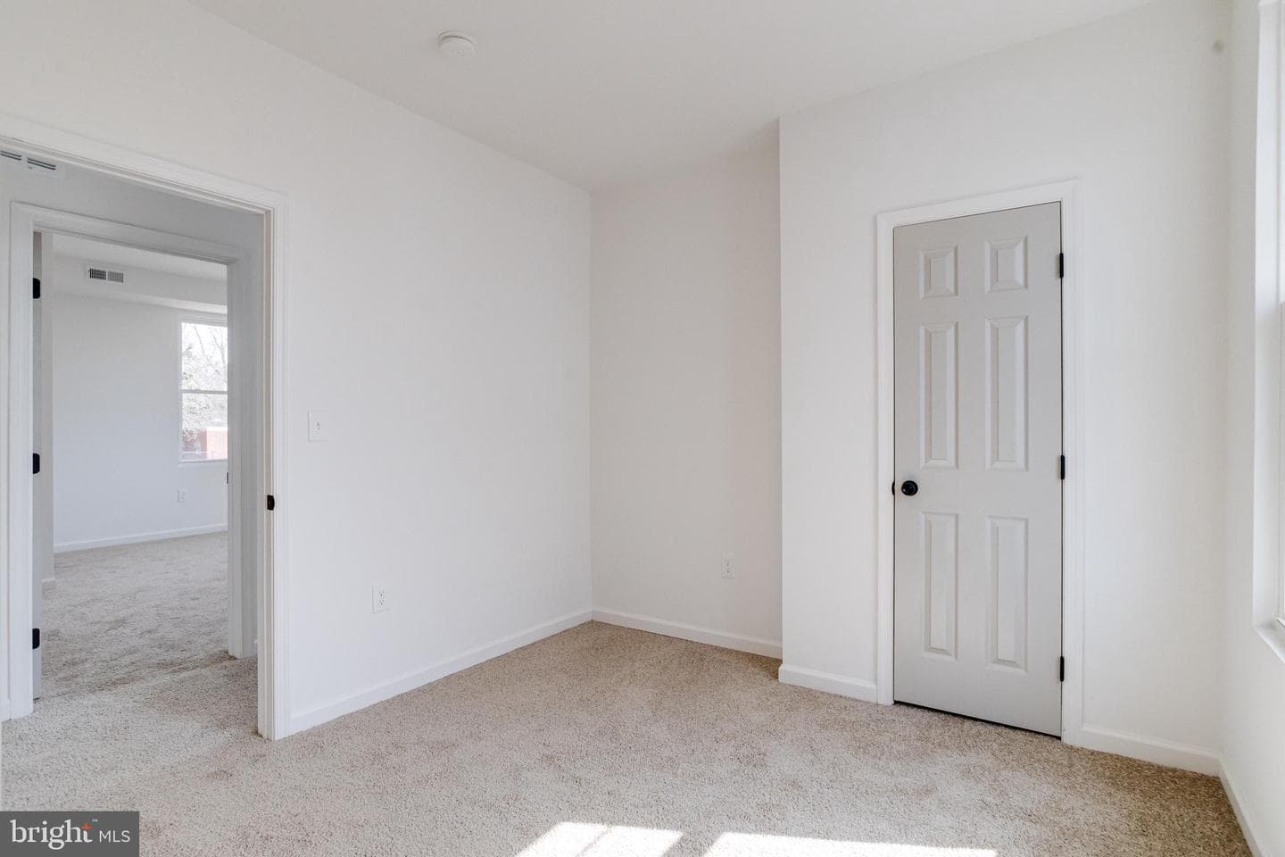 2409 Garrison Boulevard photo 38