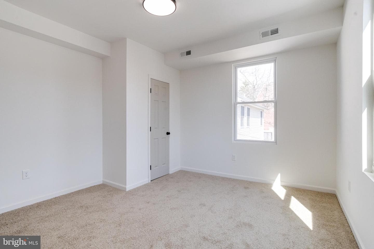 2409 Garrison Boulevard photo 40