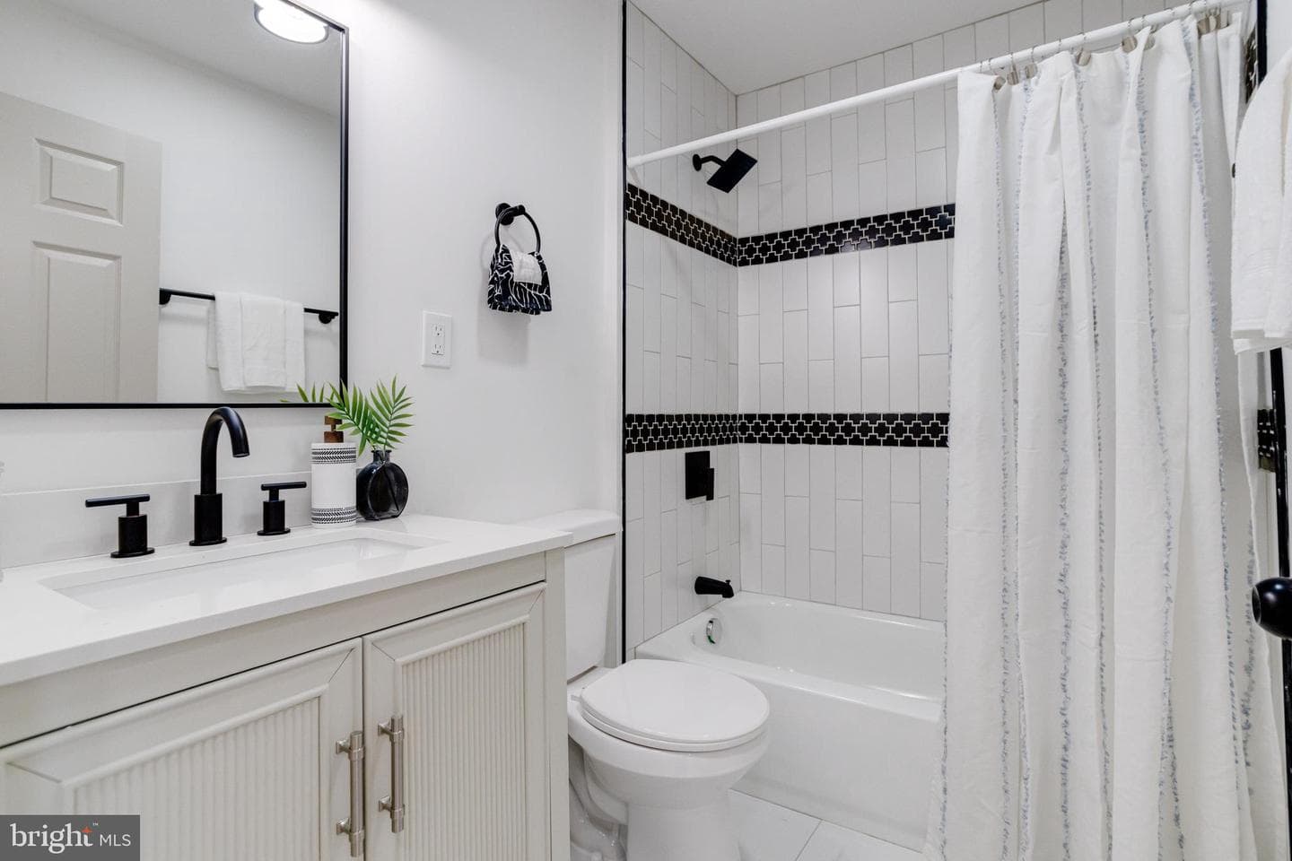 2409 Garrison Boulevard photo 53