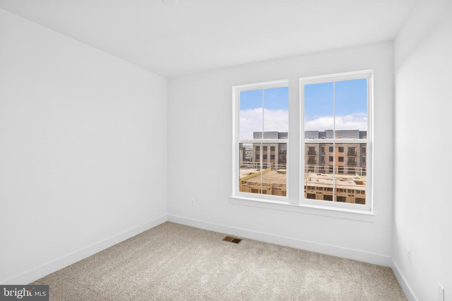 124b Locke St Mews #lot 2027 photo 23