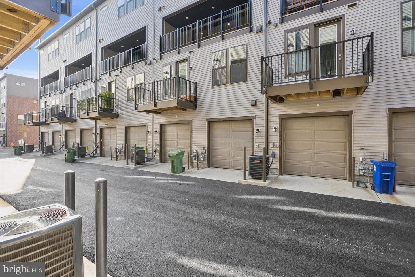 124b Locke St Mews #lot 2027 photo 29