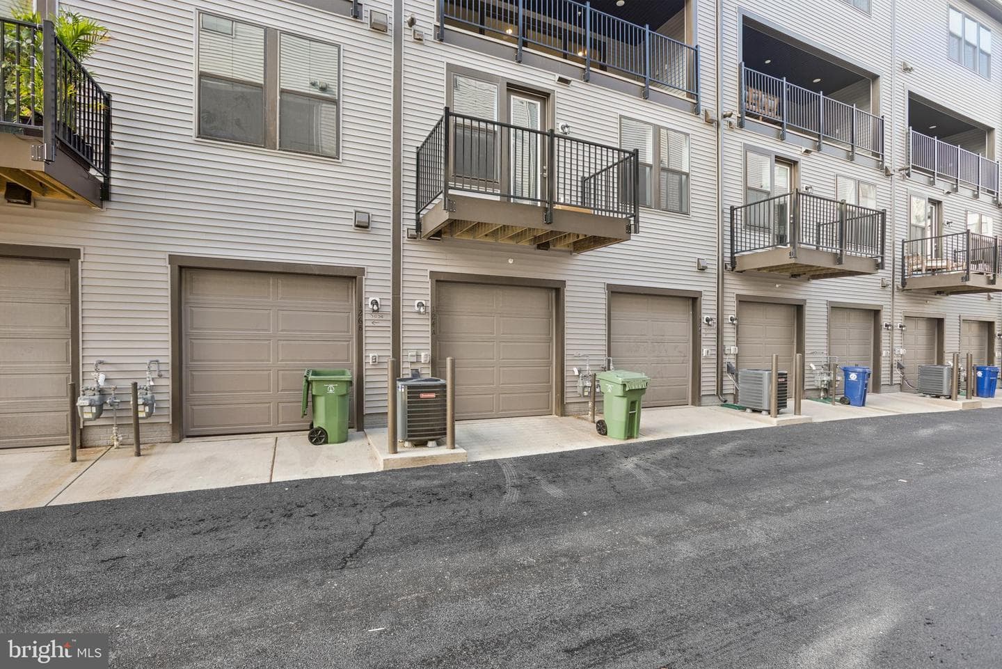 124b Locke St Mews #lot 2027 photo 31