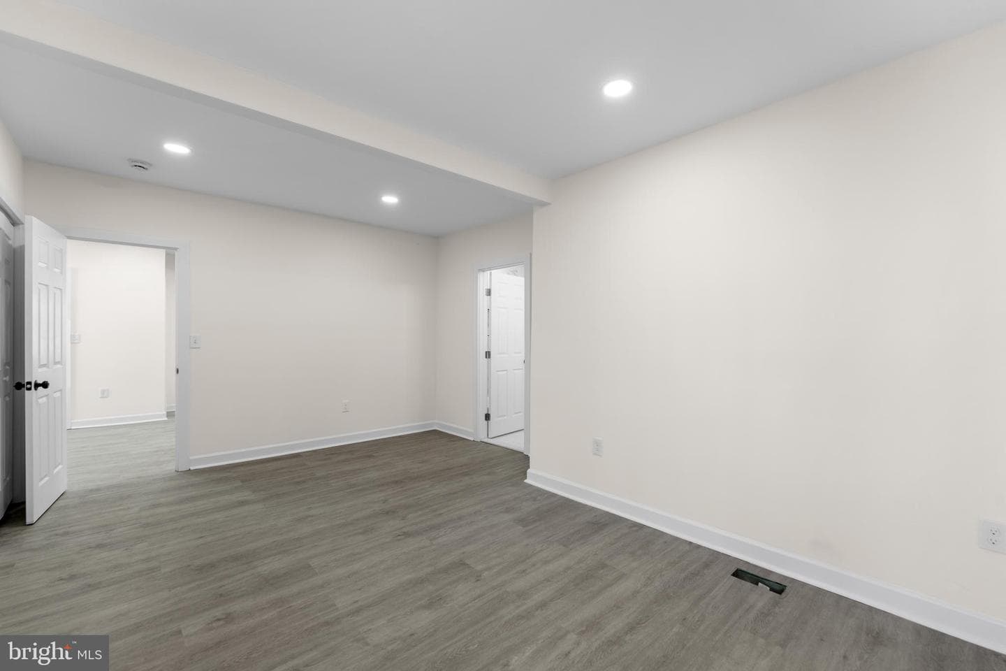509 Mccabe Avenue photo 18