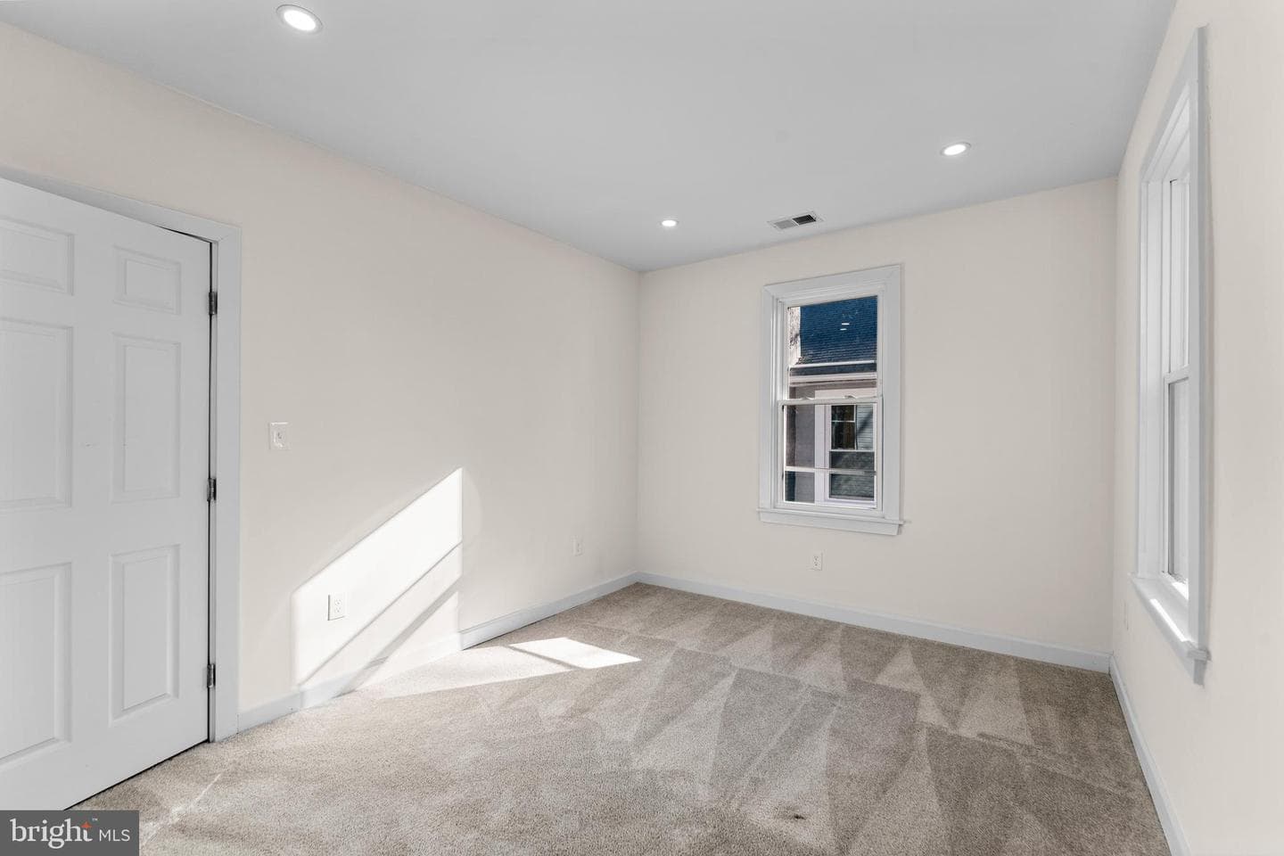 509 Mccabe Avenue photo 28