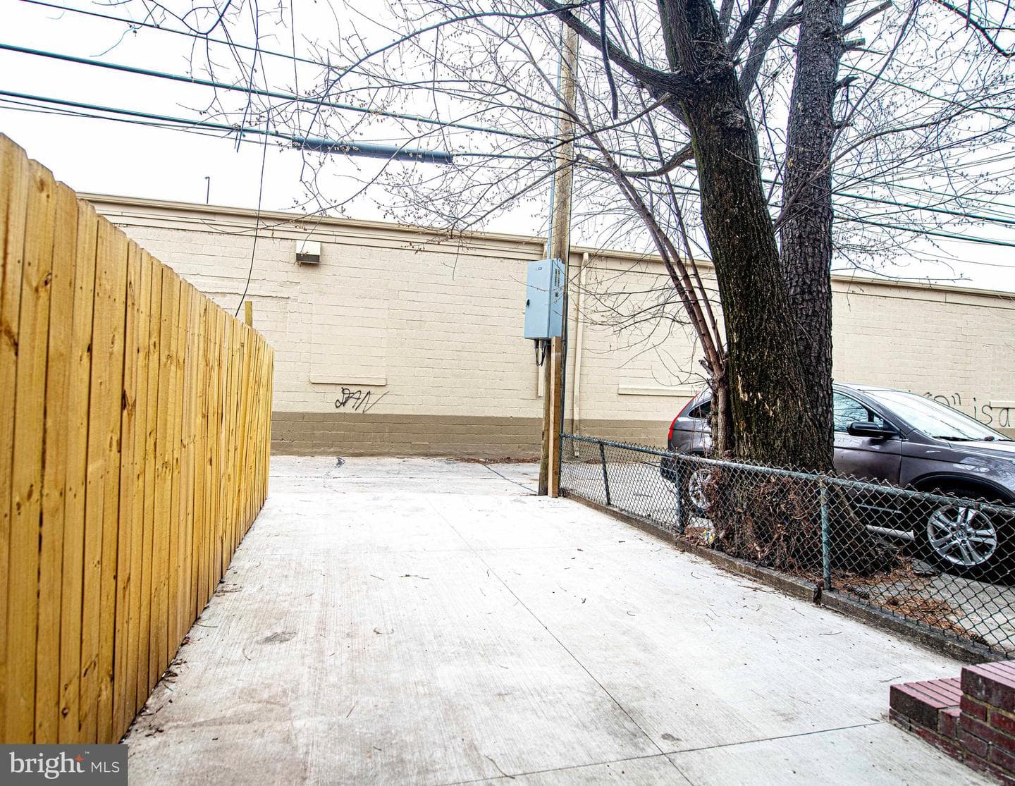 423 N Highland Avenue photo 28