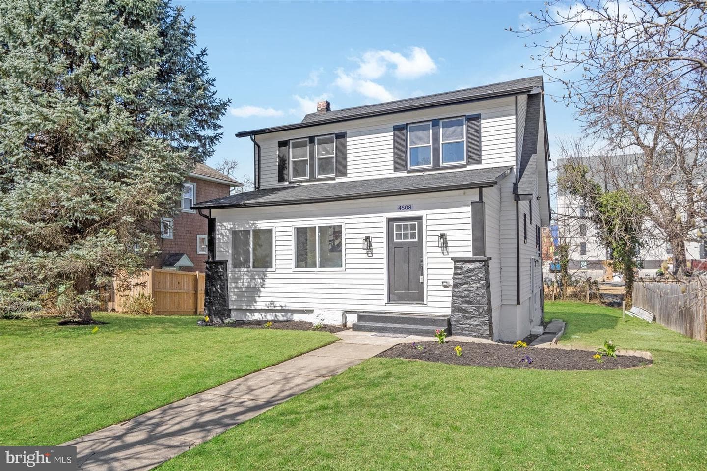4508 Arabia Avenue photo 2