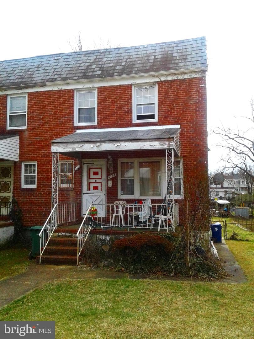 4703 Post Road