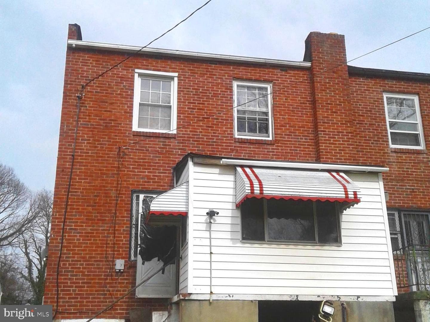 4703 Post Road photo 2