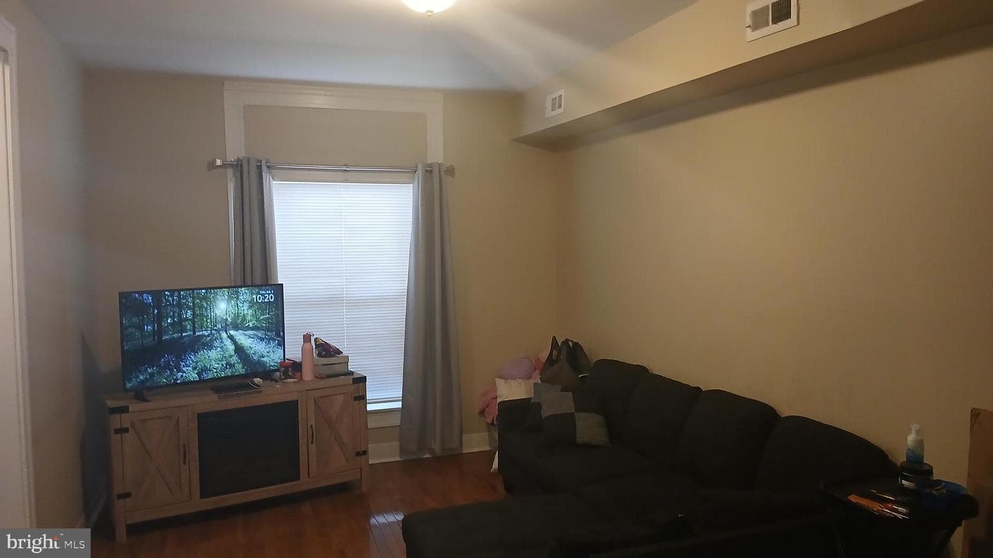 1022 N Bentalou Street photo 2