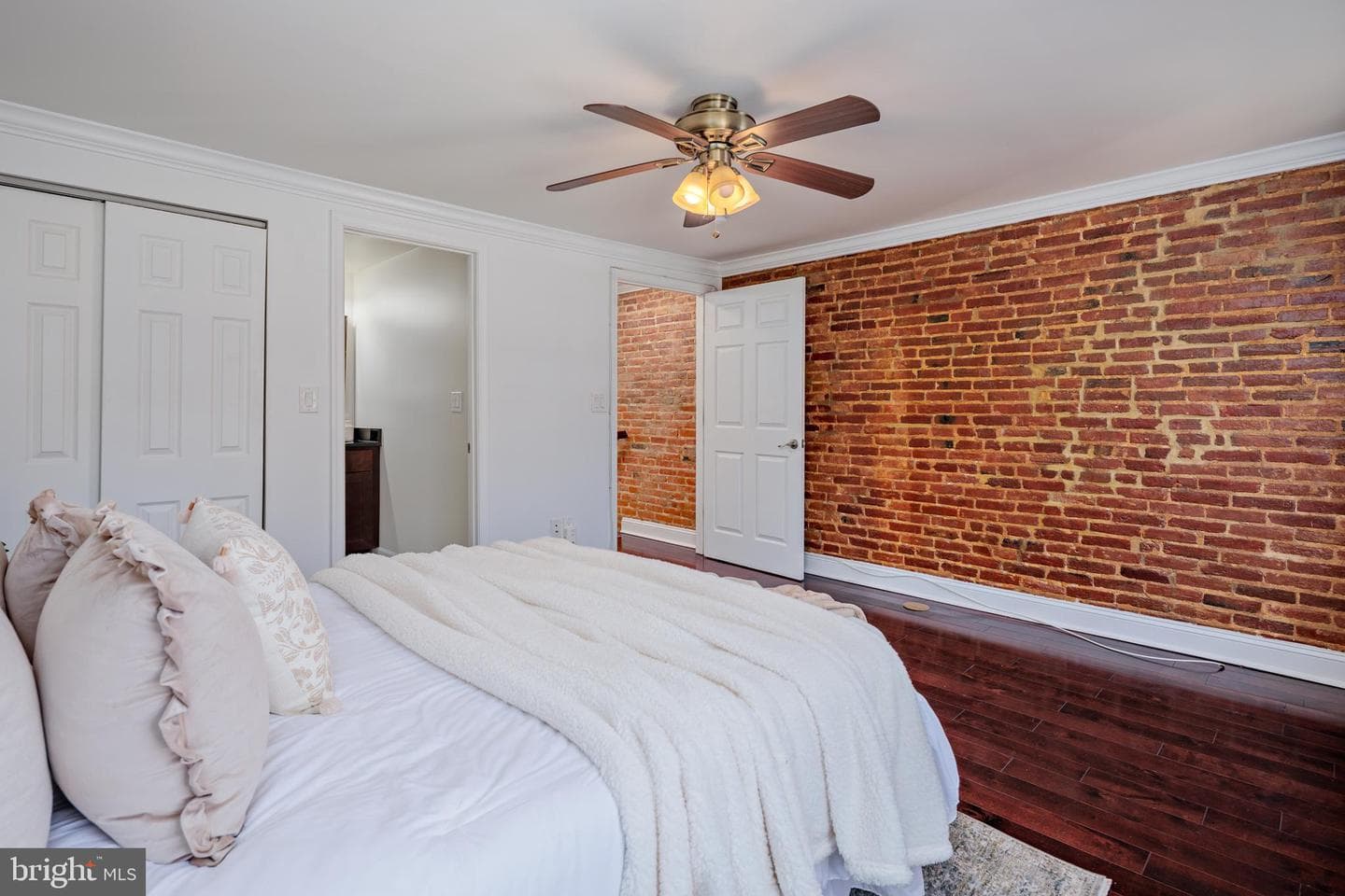 2211 Essex Street photo 14