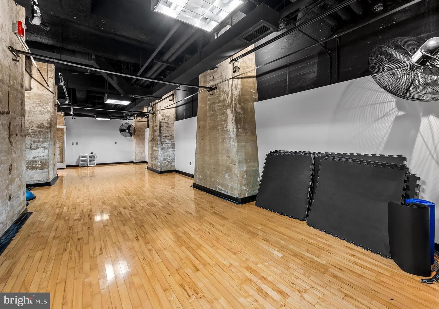 1200 Steuart Street #614 photo 34