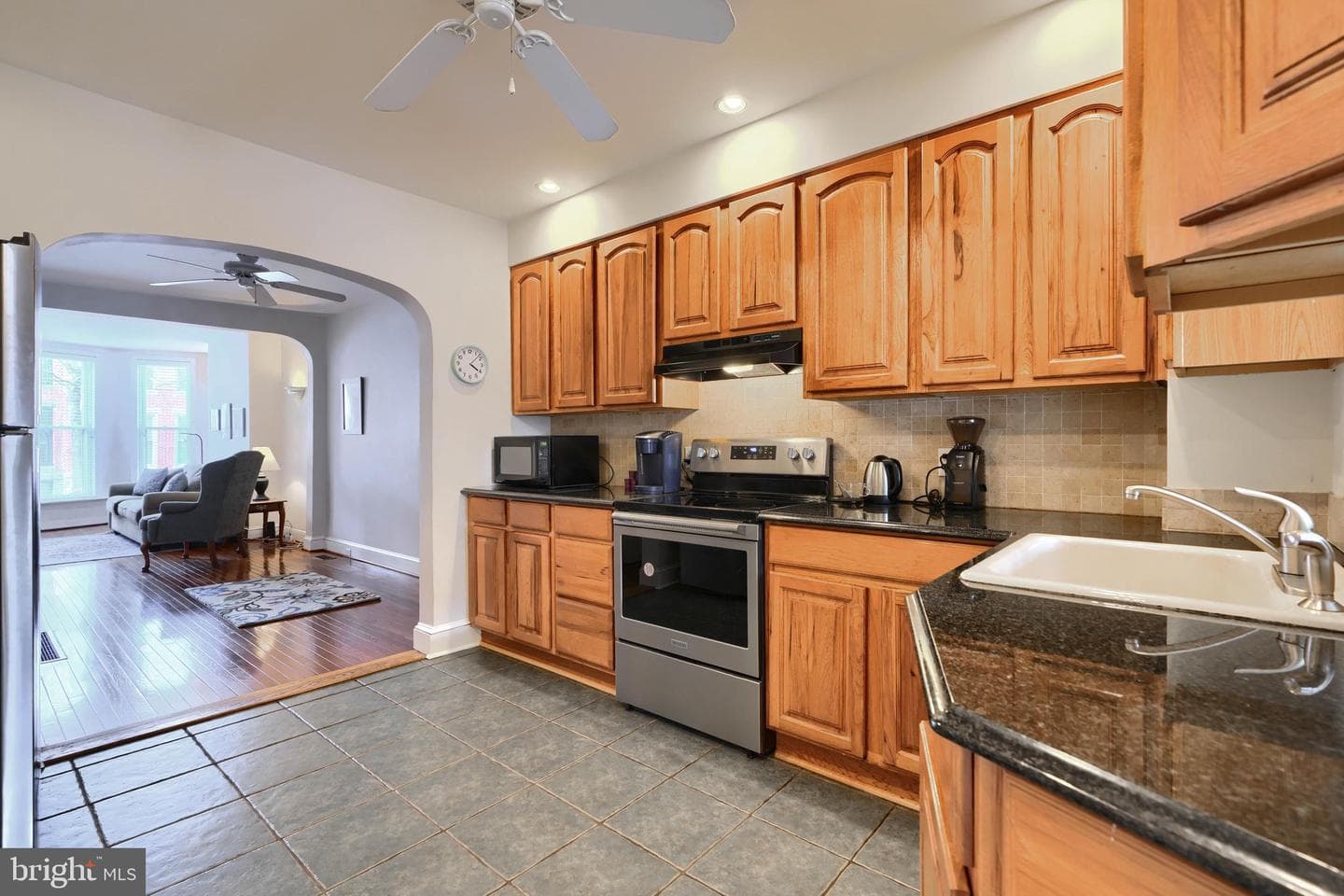 509 E Randall Street photo 10