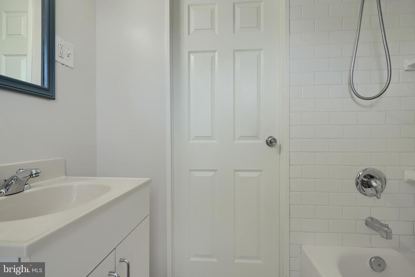 509 E Randall Street photo 22