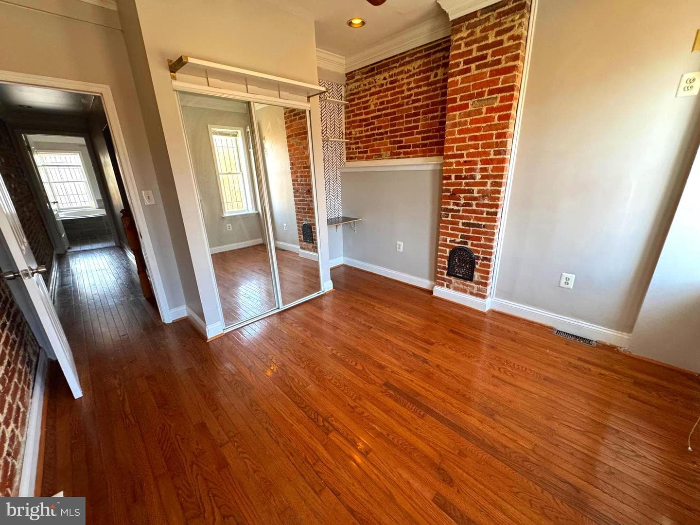 1303 W Cross Street W photo 10