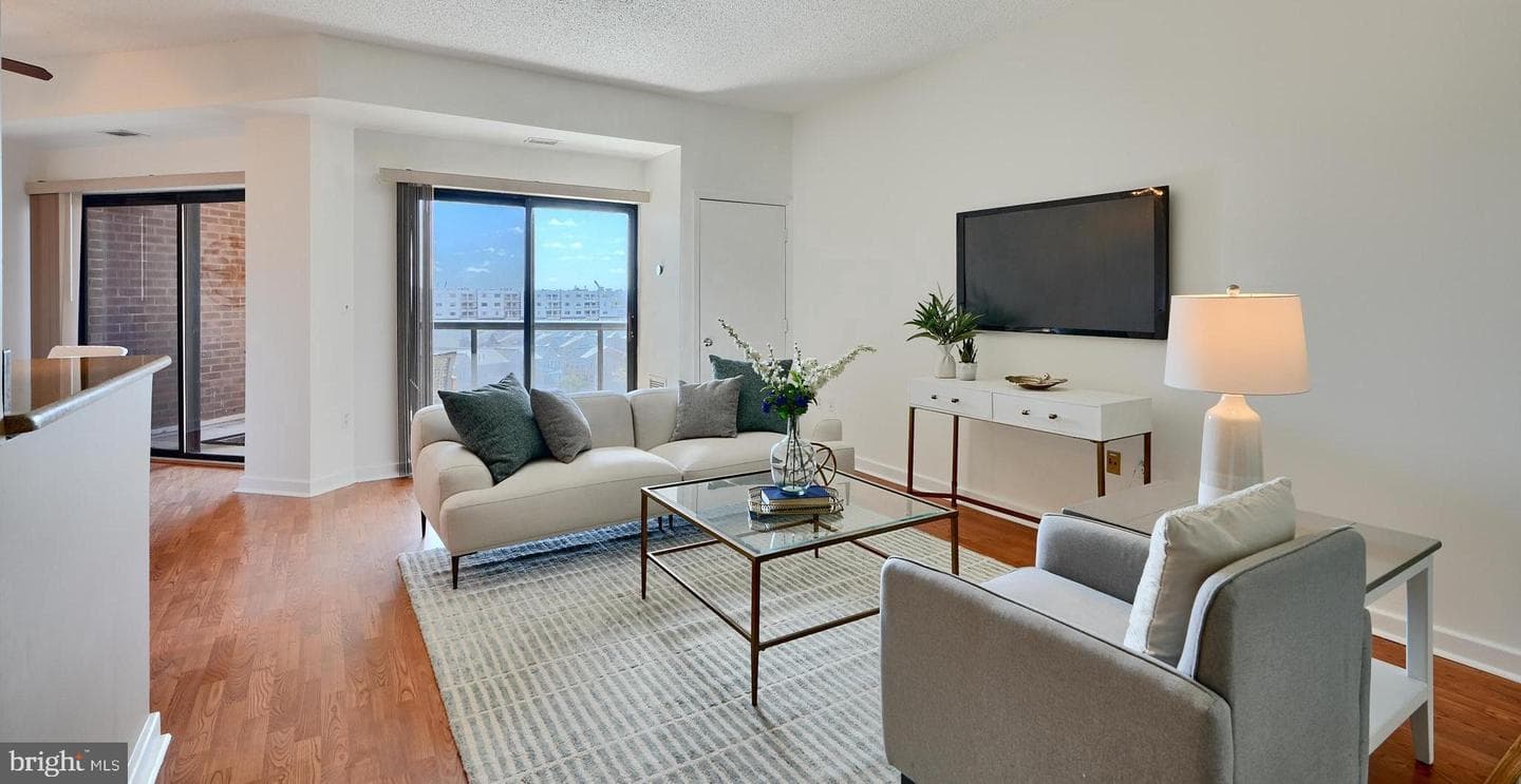 2515 Boston Street #801 photo 3