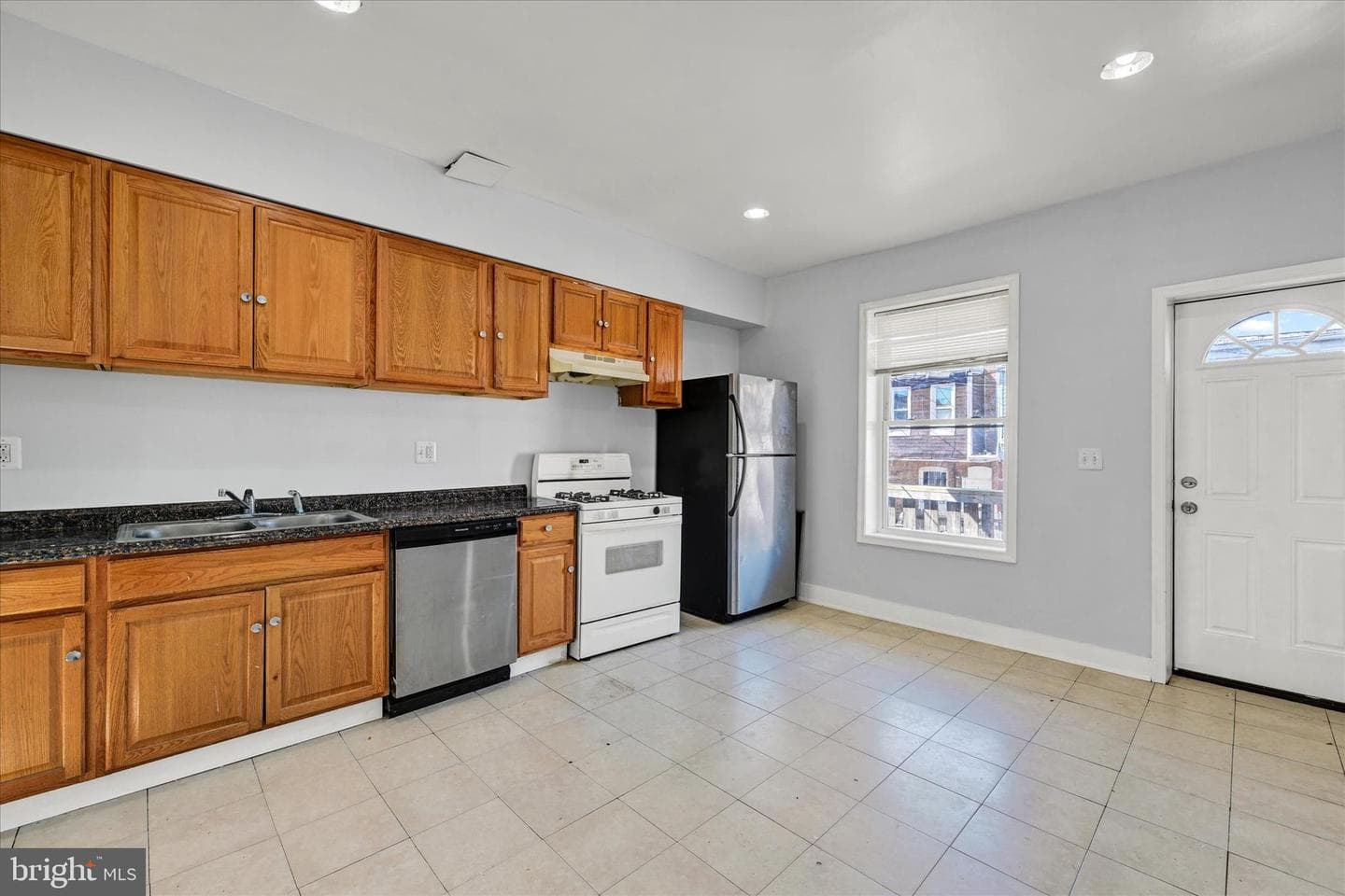 400 N Curley Street photo 12