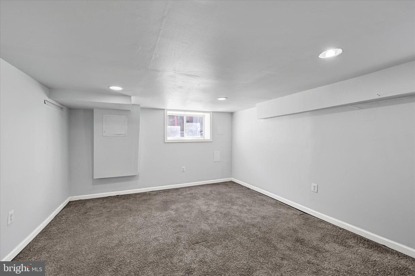 400 N Curley Street photo 14