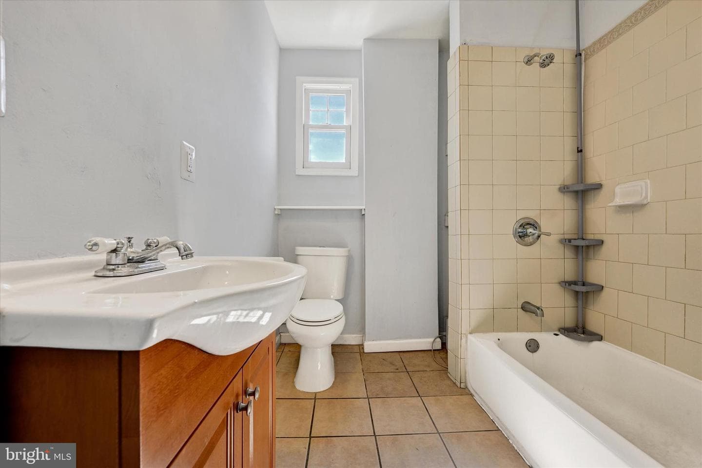 400 N Curley Street photo 23