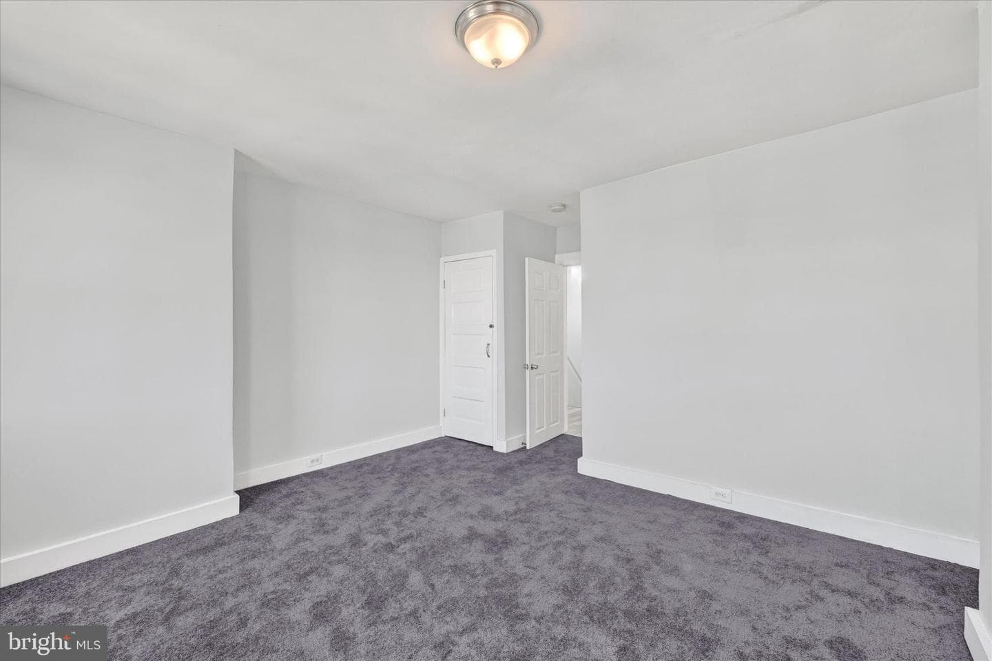 400 N Curley Street photo 27