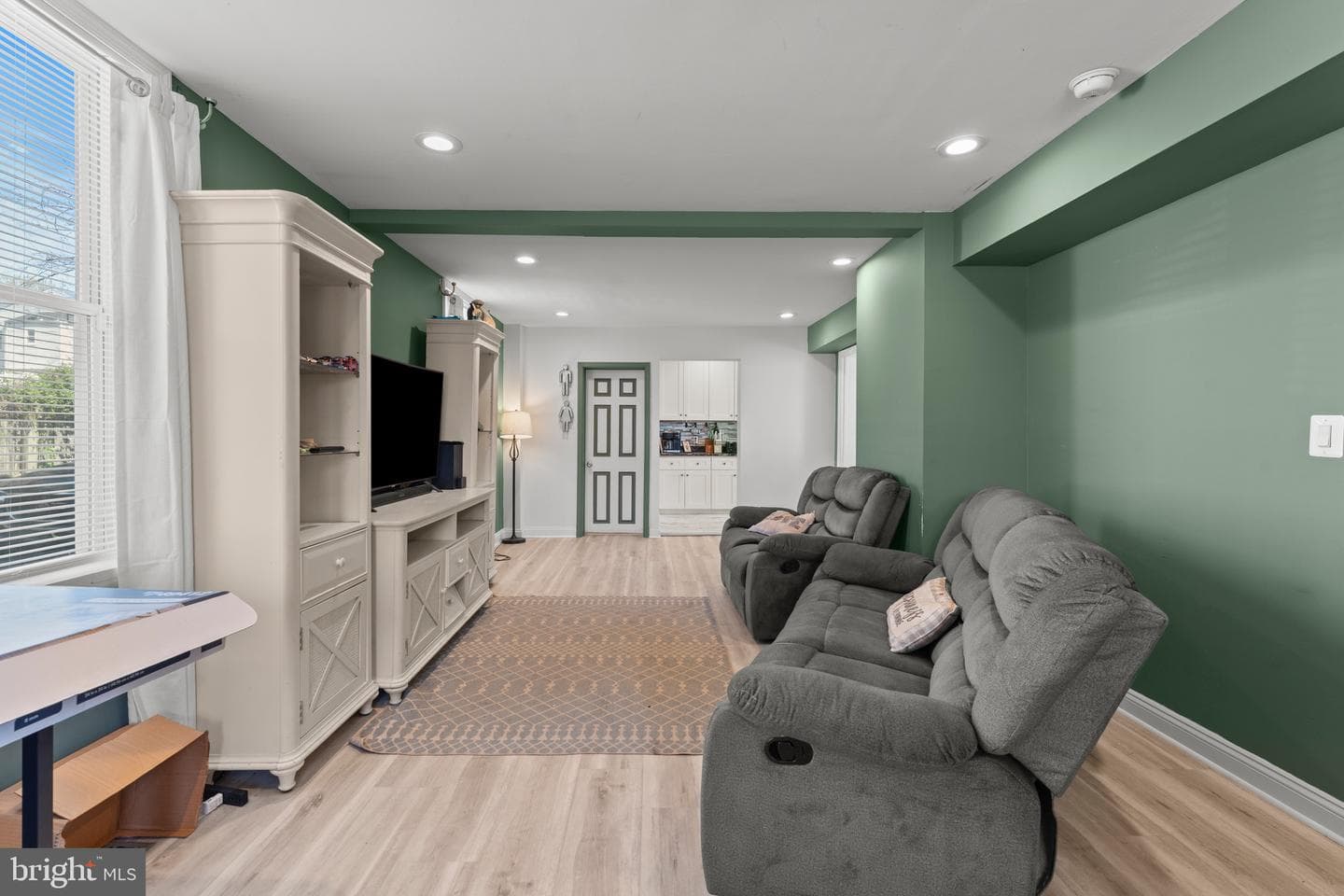 4004 Fleetwood Avenue photo 8