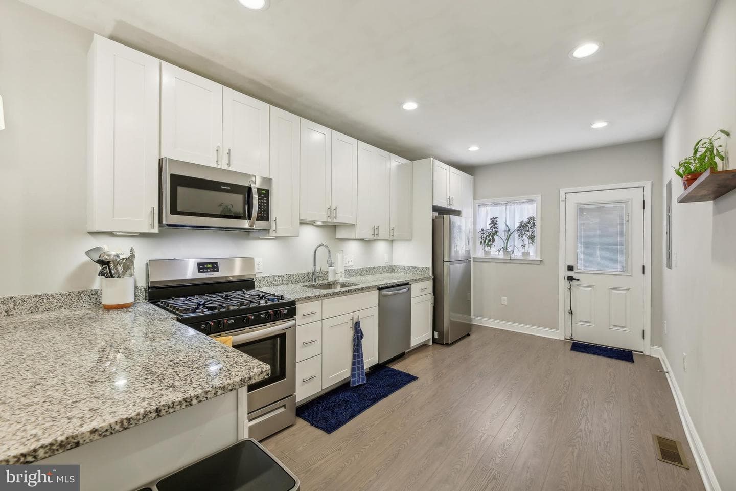 724 Dolphin Street photo 13
