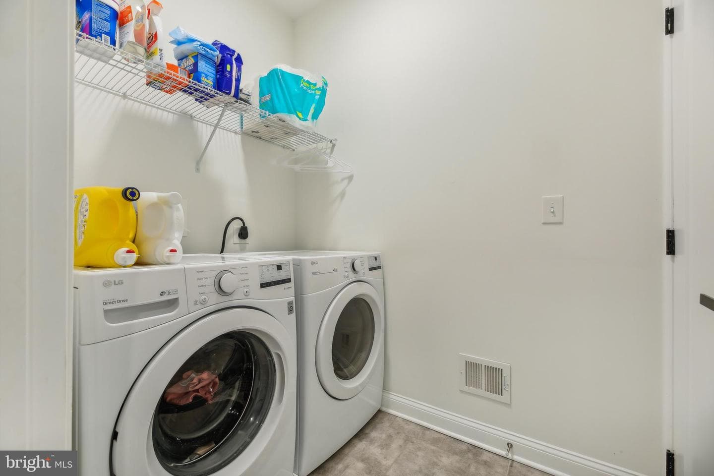 724 Dolphin Street photo 17