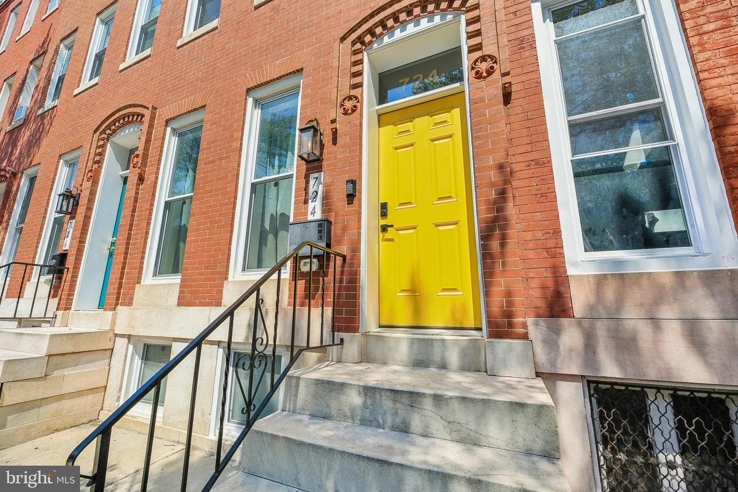 724 Dolphin Street photo 3