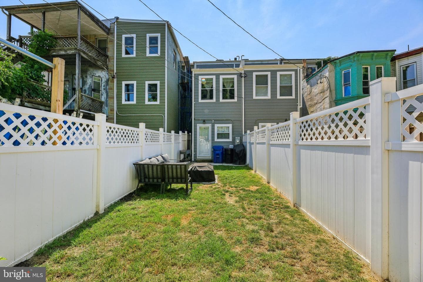 724 Dolphin Street photo 33